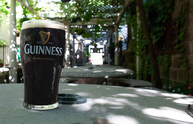 Paddy's Pub - Guinness on patio